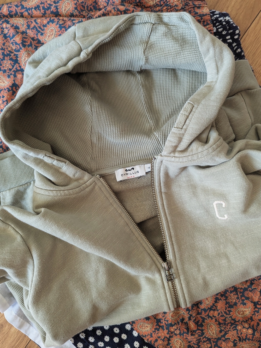 Cyrillus Paris Sage Zip Hoodie Teen 16 / Veste à capuche sauge T16 Women S/M - Picture 3 of 6